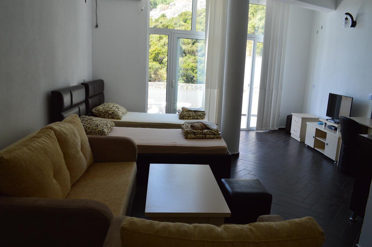 Novalic Hotel Dobra Voda Εξωτερικό φωτογραφία