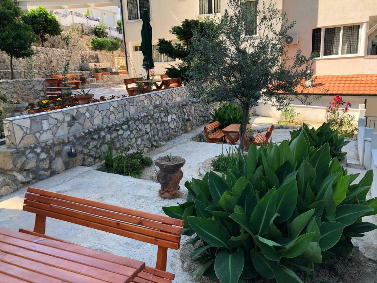 Novalic Hotel Dobra Voda Εξωτερικό φωτογραφία